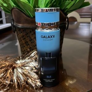 Blue body spray for men